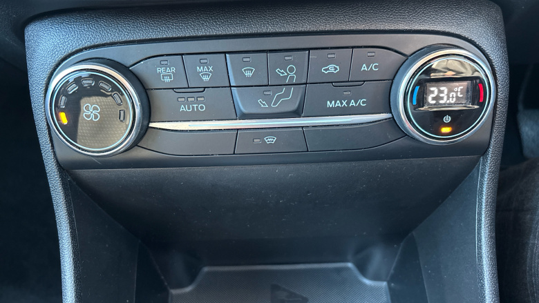 Ford Fiesta 1.0 EcoBoost Titanium 5dr Petrol Hatchback